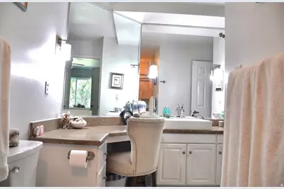 671 E Chelsea Dr S, Bountiful, UT 84010 - Photo 10