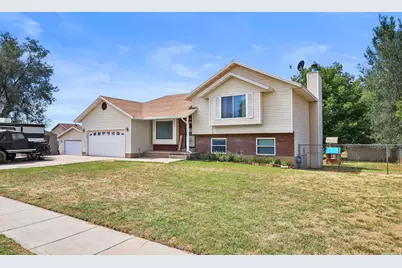 5553 S 3450 W, Roy, UT 84067 - Photo 2