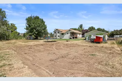 5553 S 3450 W, Roy, UT 84067 - Photo 34