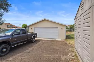 5553 S 3450 W, Roy, UT 84067 - Photo 4