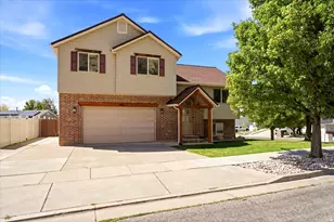 1383 N Chilly Peak Circle, Ogden, UT 84404 - Photo 1