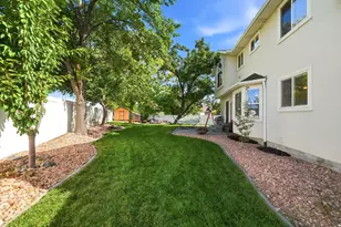 2536 W Crimson Ct S, Taylorsville, UT 84129 - Photo 42
