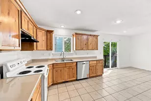 224 W Crescent View Ln, Tooele, UT 84074 - Photo 10