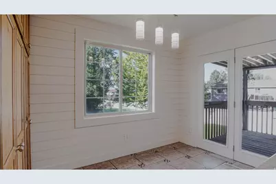 2611 N 1600 E, Layton, UT 84040 - Photo 14