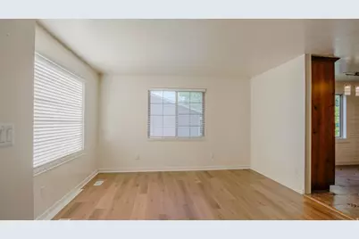 2611 N 1600 E, Layton, UT 84040 - Photo 8