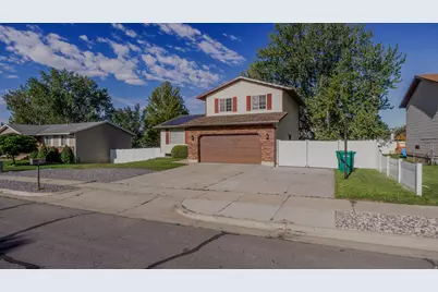 2611 N 1600 E, Layton, UT 84040 - Photo 4