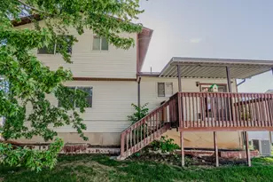 2611 N 1600 E, Layton, UT 84040 - Photo 32