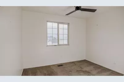 2611 N 1600 E, Layton, UT 84040 - Photo 24