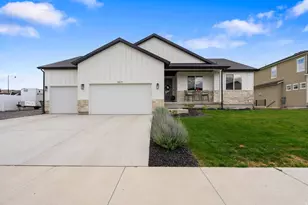 3577 S Garibaldi Wy, Saratoga Springs, UT 84045 - Photo 2