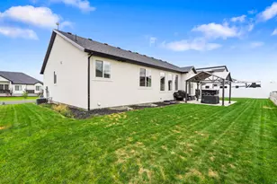 3577 S Garibaldi Wy, Saratoga Springs, UT 84045 - Photo 54