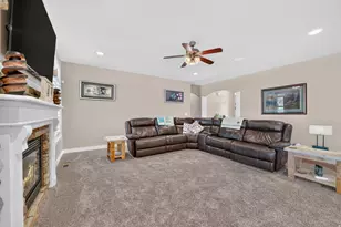 278 E Larsen Ln, Harrisville, UT 84404 - Photo 8