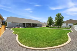 278 E Larsen Ln, Harrisville, UT 84404 - Photo 40