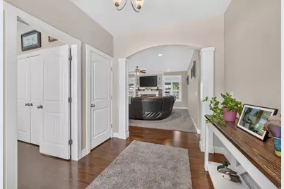 278 E Larsen Ln, Harrisville, UT 84404 - Photo 6