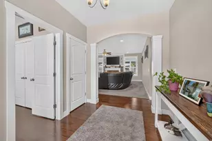 278 E Larsen Ln, Harrisville, UT 84404 - Photo 6