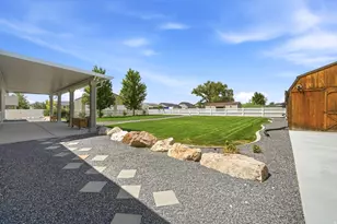 278 E Larsen Ln, Harrisville, UT 84404 - Photo 40