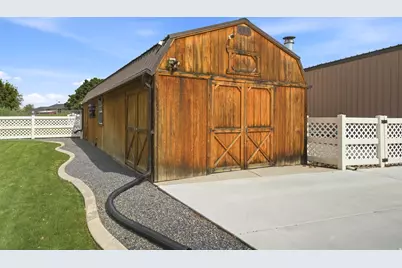 278 E Larsen Ln, Harrisville, UT 84404 - Photo 42