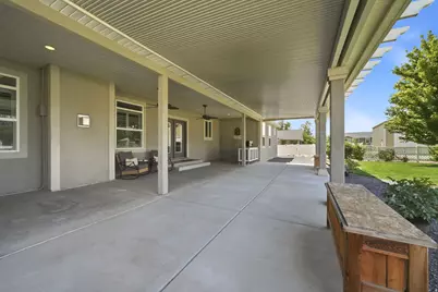 278 E Larsen Ln, Harrisville, UT 84404 - Photo 38