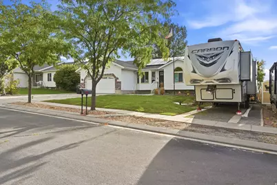 953 N 1430 E, Tooele, UT 84074 - Photo 2