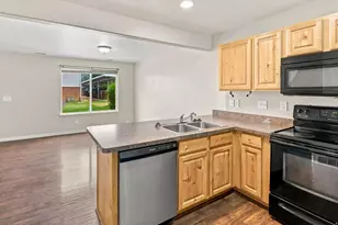 445 E 475 N, Ogden, UT 84404 - Photo 4