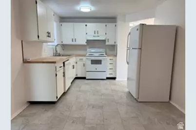 4460 S Summerwood St W, Taylorsville, UT 84123 - Photo 8
