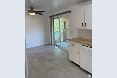 4460 S Summerwood St W, Taylorsville, UT 84123 - Photo 8