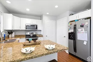2263 W 1750 N, Lehi, UT 84043 - Photo 4