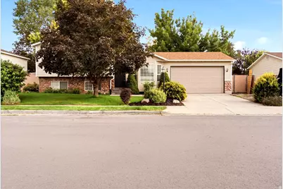 2263 W 1750 N, Lehi, UT 84043 - Photo 2