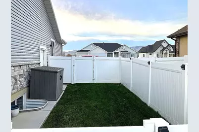 364 N 775 E, Tremonton, UT 84337 - Photo 14