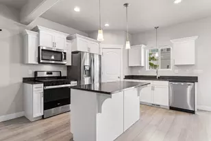 8704 N Pebble Aly, Eagle Mountain, UT 84005 - Photo 4