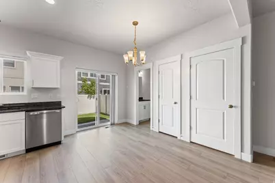 8704 N Pebble Aly, Eagle Mountain, UT 84005 - Photo 10