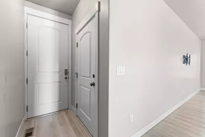 8704 N Pebble Aly, Eagle Mountain, UT 84005 - Photo 14