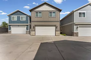 8704 N Pebble Aly, Eagle Mountain, UT 84005 - Photo 34