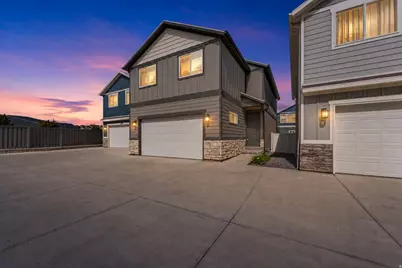 8704 N Pebble Aly, Eagle Mountain, UT 84005 - Photo 2