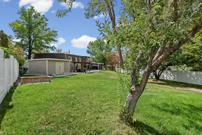 9633 S Sleepy Hollow Cir, Sandy, UT 84094 - Photo 32