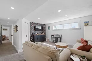 9633 S Sleepy Hollow Cir, Sandy, UT 84094 - Photo 20
