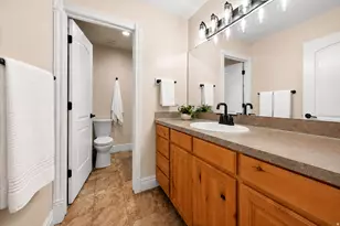 3203 E Fernwood Dr, Layton, UT 84040 - Photo 58
