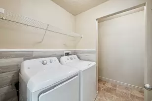104 E Resaca Dr, Sandy, UT 84070 - Photo 20