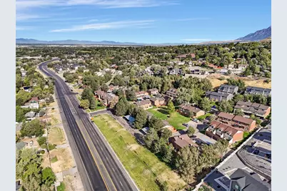 1701 E 1470 S #13E, Ogden, UT 84404 - Photo 22