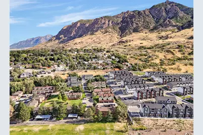 1701 E 1470 S #13E, Ogden, UT 84404 - Photo 2