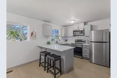 1701 E 1470 S #13E, Ogden, UT 84404 - Photo 10