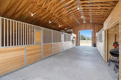 560 S 8600 E, Huntsville, UT 84317 - Photo 56