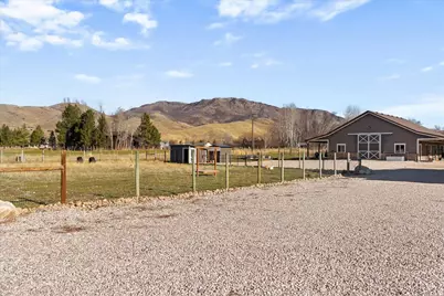560 S 8600 E, Huntsville, UT 84317 - Photo 50