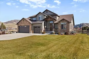 560 S 8600 E, Huntsville, UT 84317 - Photo 6