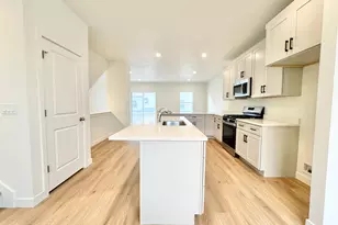 1650 N Main St, Layton, UT 84041 - Photo 8