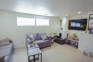 9640 S Flint Dr, Sandy, UT 84094 - Photo 8