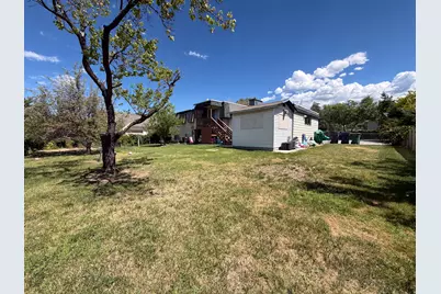 9640 S Flint Dr, Sandy, UT 84094 - Photo 12