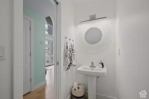 1586 Bowden Cir, Salt Lake City, UT 84117 - Photo 32