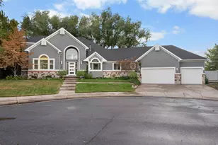1586 Bowden Cir, Salt Lake City, UT 84117 - Photo 2
