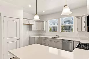 2076 N 4100 W, Lehi, UT 84043 - Photo 8
