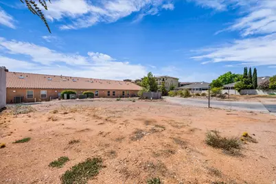 1999 W Canyon View Dr #51, Saint George, UT 84770 - Photo 10